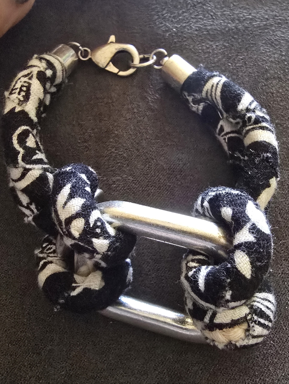 #2004 NEW Fabric Bracelet: Black/Wht, Silver 8" Lobster Claw Clasp Knotted - Picture 7 of 11